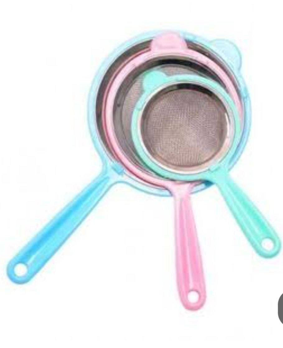 طقم مصافى شاي استانلس فى بلاستيك الحجم الكبير