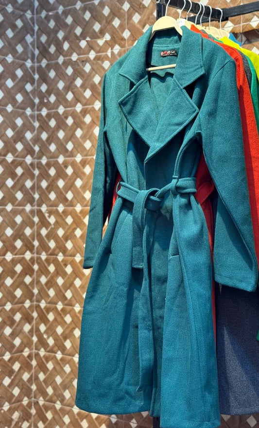 بالطو حريمي طويل جوخ شتوي للنساء بتصميم عصري