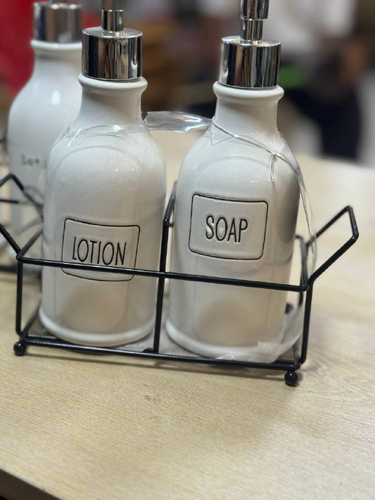 طقم موزع صابون سائل وغسول البورسلين مع حامل معدني، أبيض، تصميم متموج