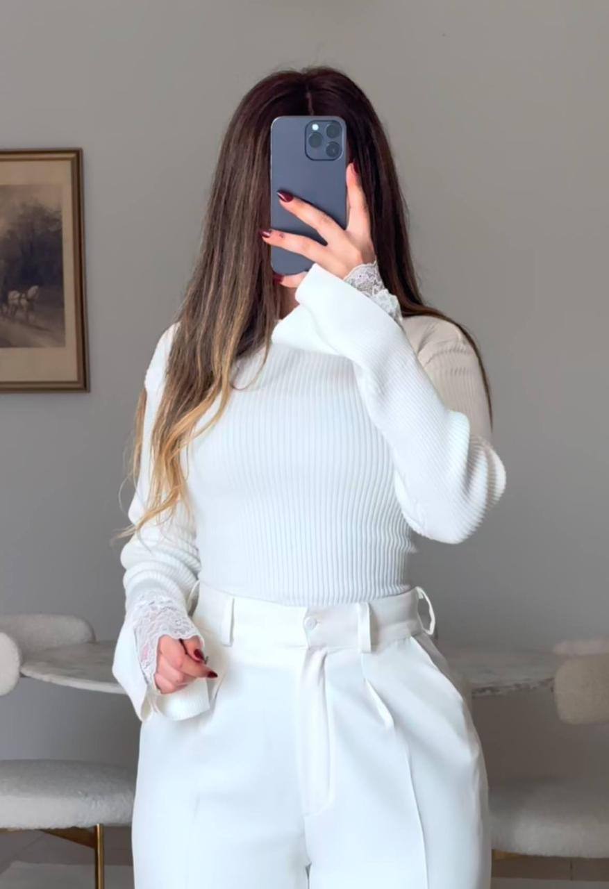 بدى شيك وناعم قوي، خامة عجينة تقيلة ومريحة على الجسم