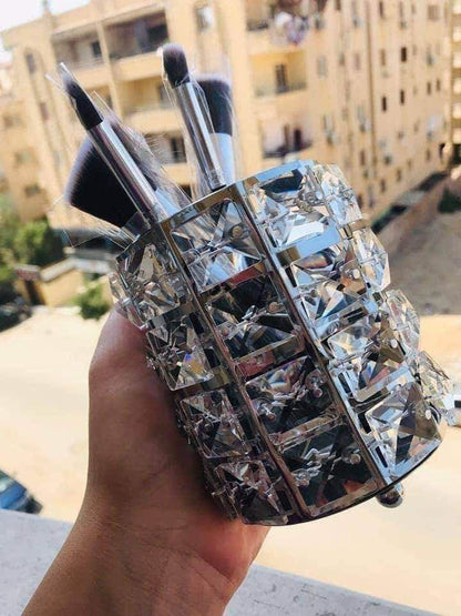 مقلمة ومنظم حامل فرش كريستال