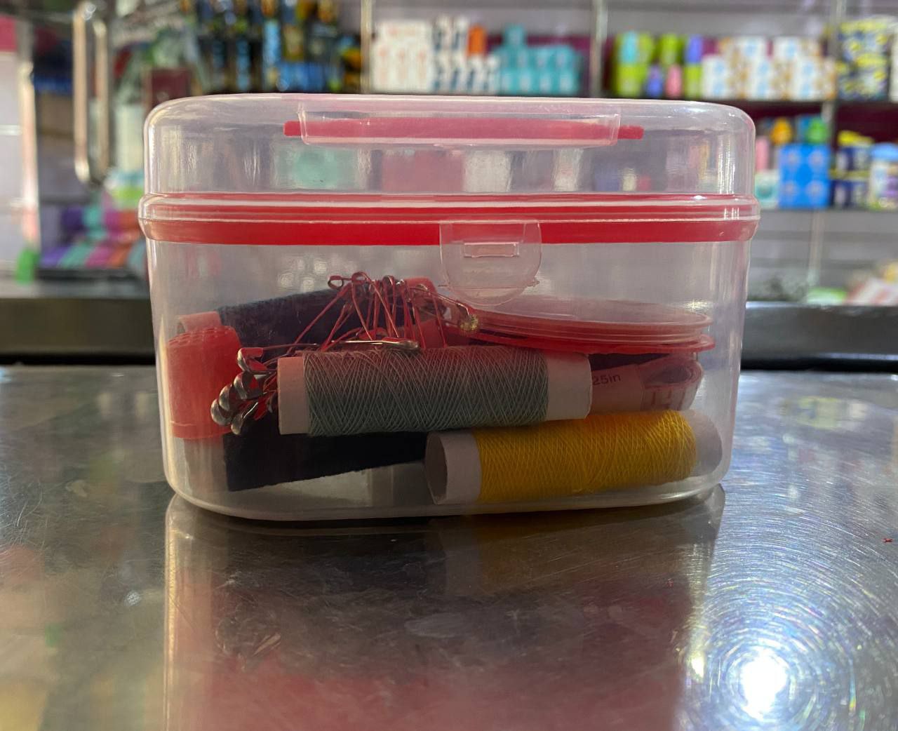 علبة أدوات خياطة