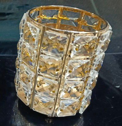 مقلمة ومنظم حامل فرش كريستال