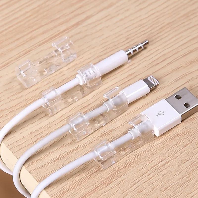 مشابك كابلات ذاتية اللصق مصممة لتنظيم الكابلات في المكتب، السيارة، والمنزل بكفاءة عالية. تأتي المجموعة بـ20 قطعة توفر حلاً عمليًا لإدارة الأسلاك