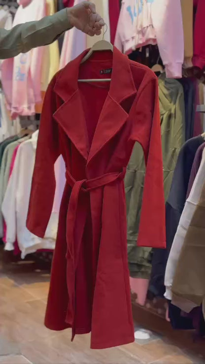 بالطو حريمي طويل جوخ شتوي للنساء بتصميم عصري